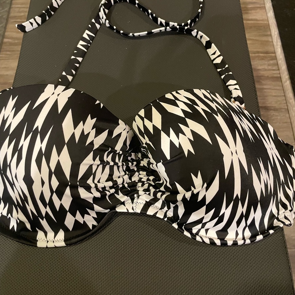 Victoria secret swim top